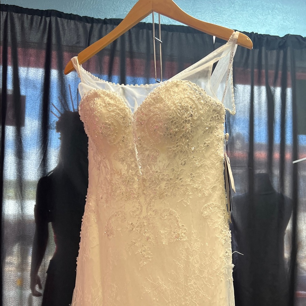 Lovely Day Cream Lace Gown